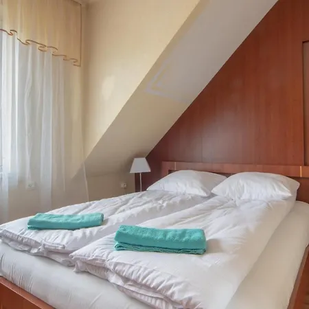 Admiral Aqua Panzió 3*